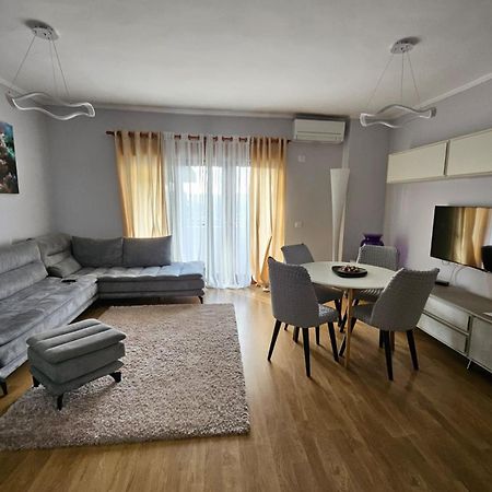Sky Dwelling Tirana Apartment Exterior photo
